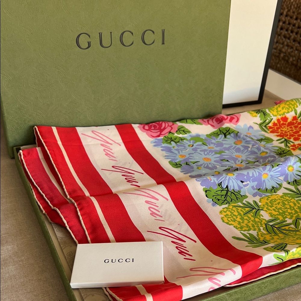 Gucci Vibrant Red and Floral Silk Scarf